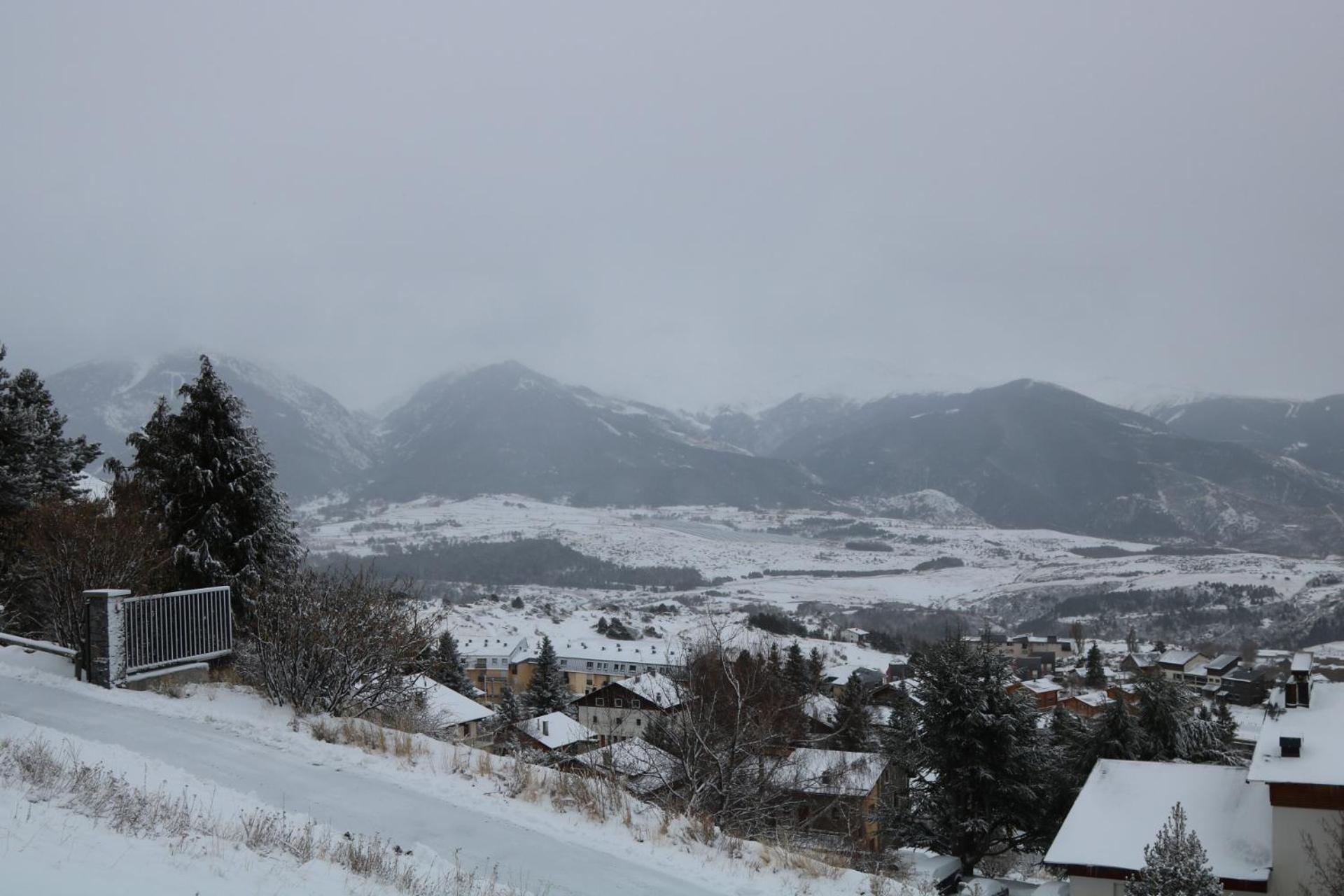 Charmant Appartement Les Temples Du Soleil Font-Romeu-Odeillo-Via Eksteriør bilde